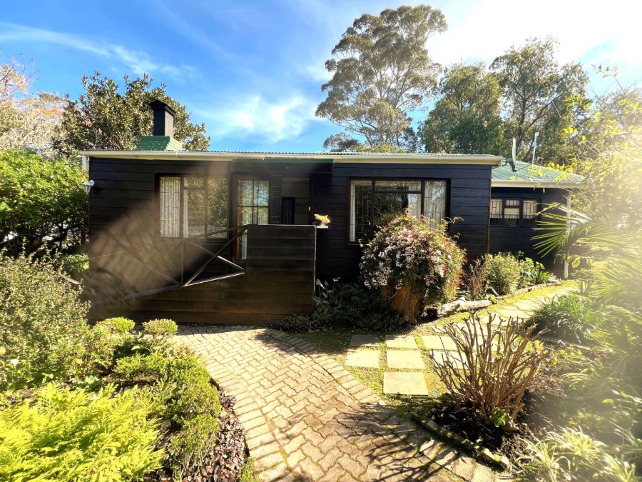 2 Bedroom Property for Sale in Harkerville A H Western Cape